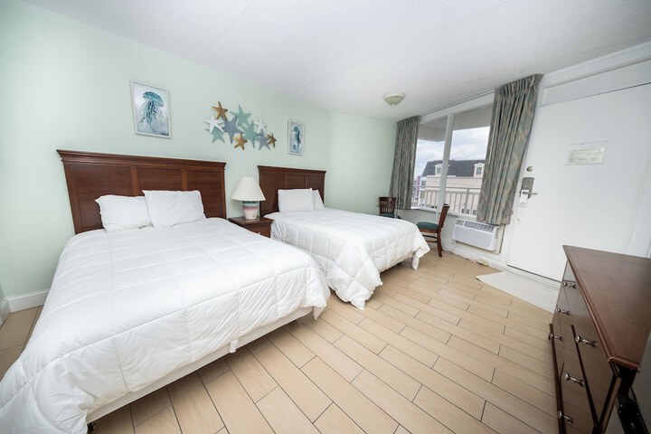 Deluxe Studio 2 Double Beds Ocean View Oceanfront (6 of 11)