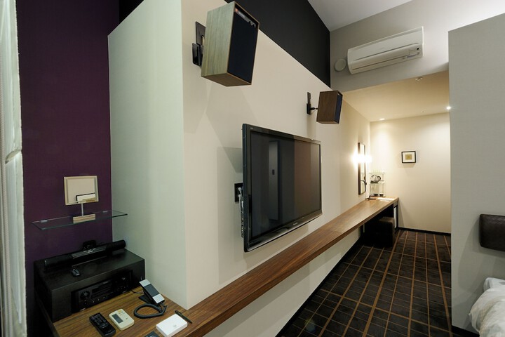 Room 16 of 30