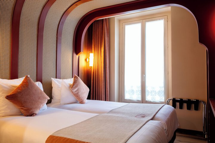 Room 46 of 105