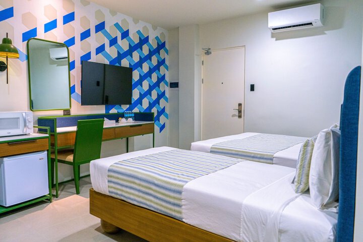 Room 3 of 11