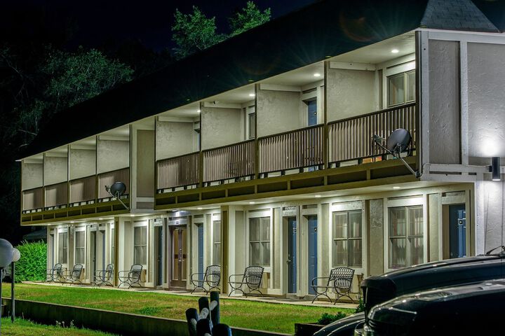 Hotel 101 of 109