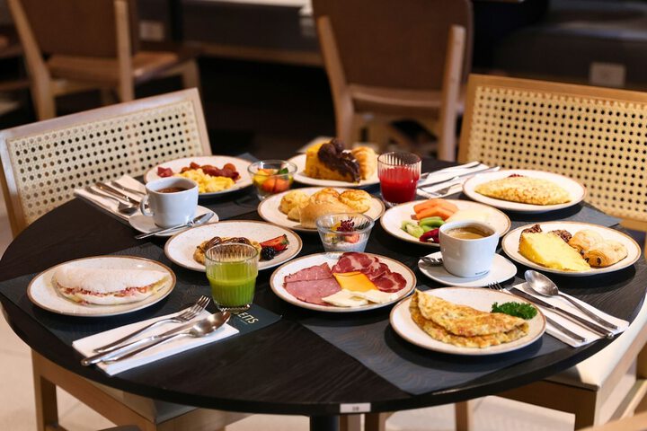 Breakfast/Coffee Service 69 of 93