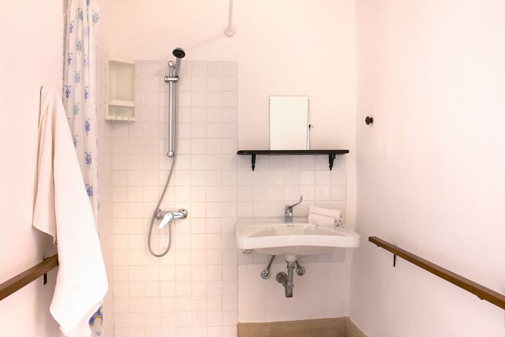 Room 22 of 40