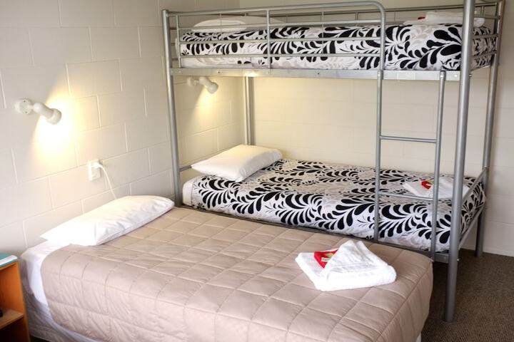 Room 10 of 35