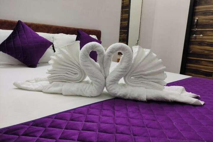 Room 3 of 11