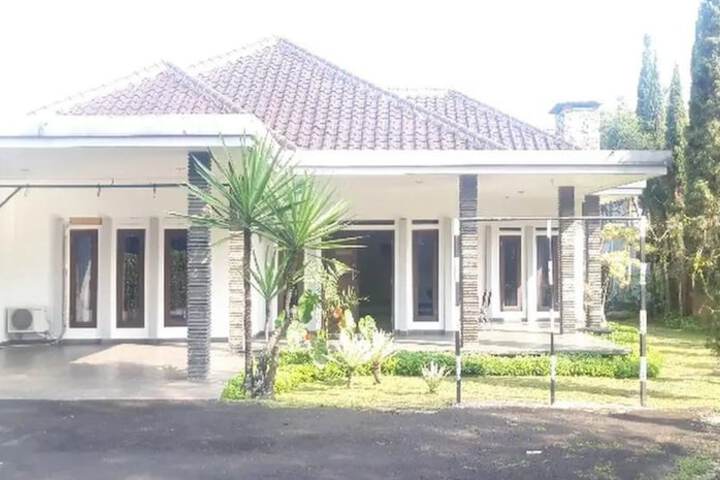 Hotel O Bungalow Homestay