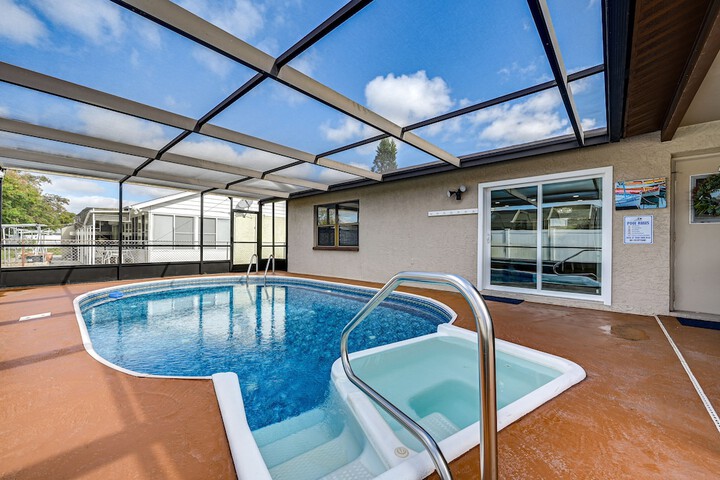 Pool 18 of 26