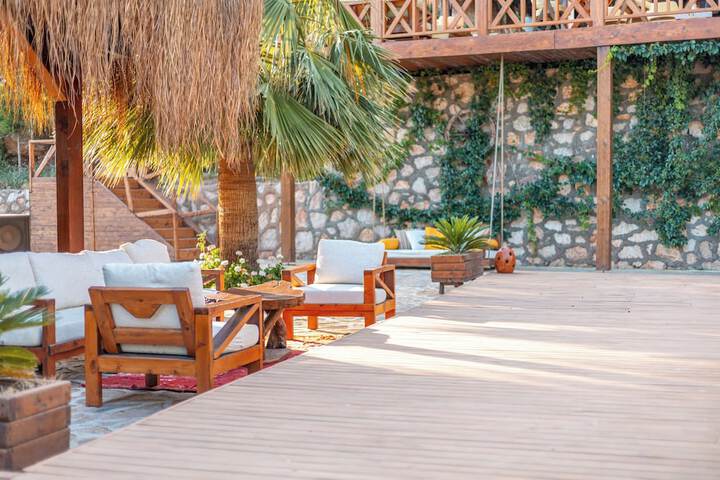 Sundeck 114 of 125