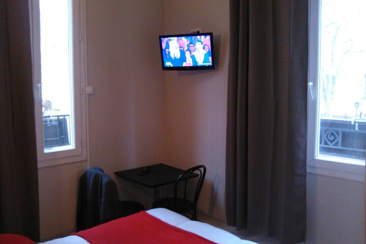 Room 4 of 44