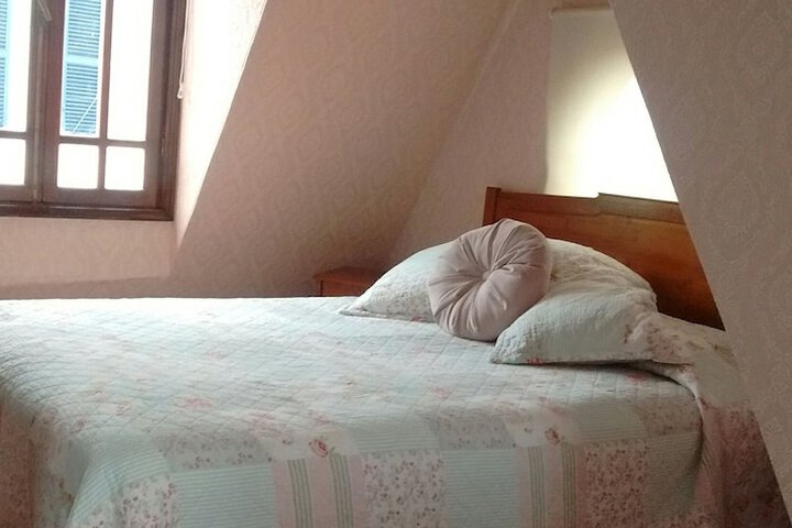 Room 3 of 95