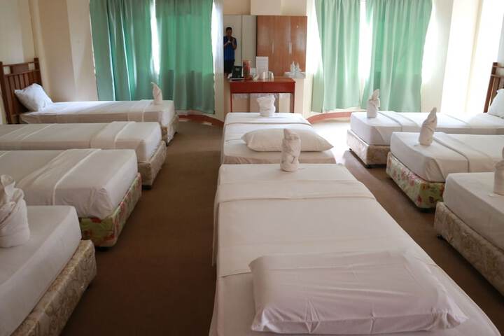 Room 5 of 45