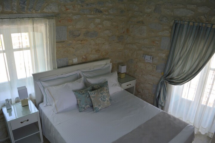 Room 5 of 53