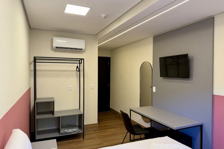 Room 8 of 26