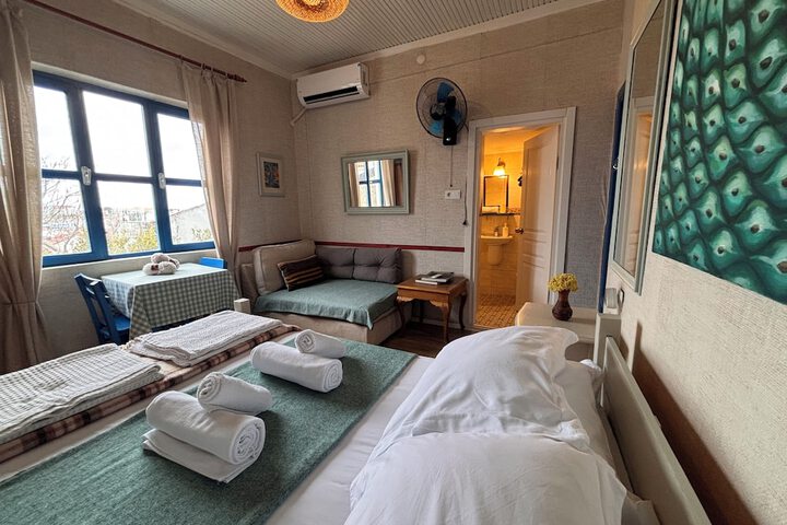 Room 14 of 73