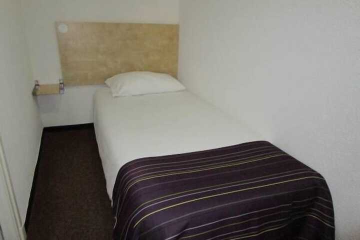 Room 19 of 49