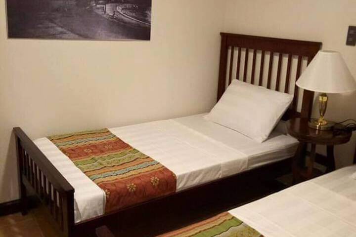 Room 15 of 25