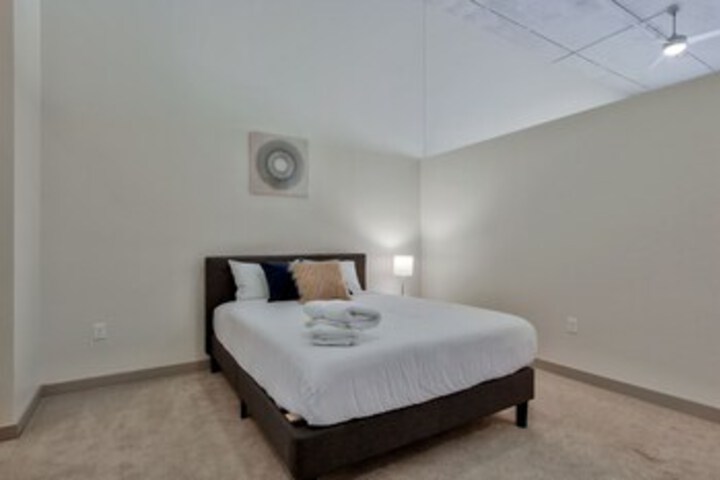 Room 306 of 328