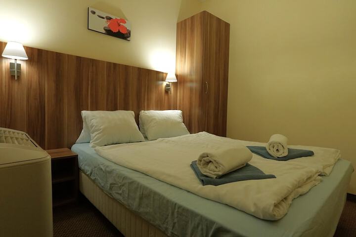 Room 12 of 88