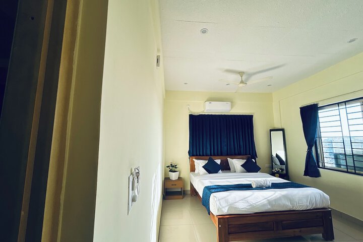 Room 5 of 24