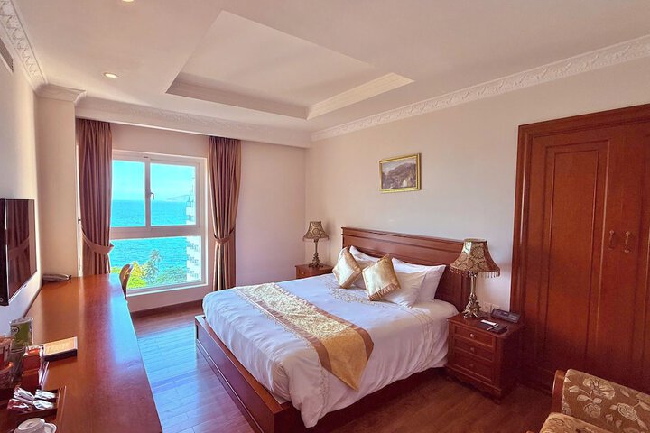 Room 17 of 50