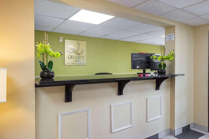 Entrance & Lobby