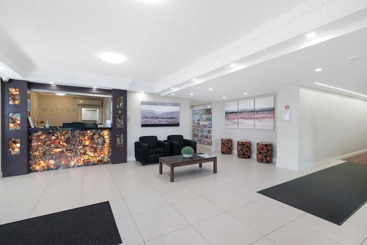 Entrance & Lobby