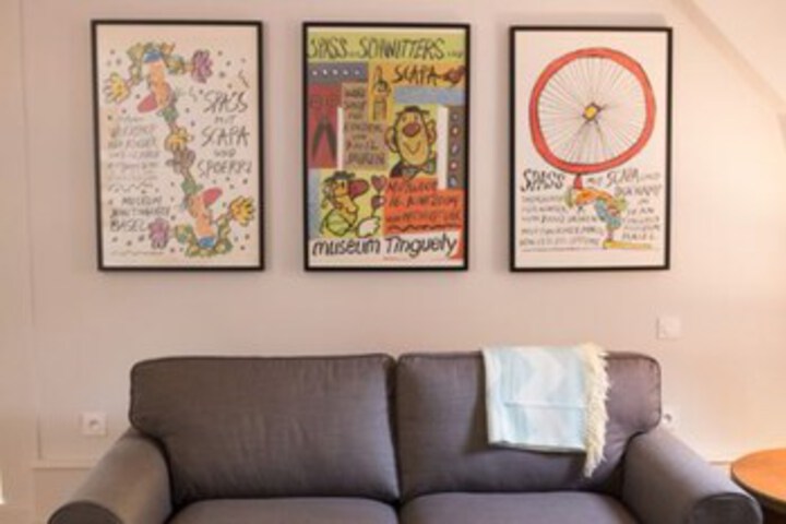 Room 7 of 11