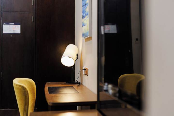 Room 44 of 140