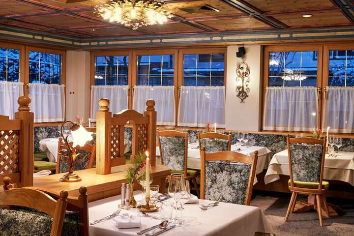 Dining 157 of 204