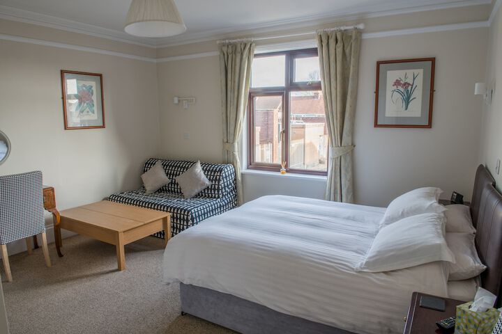 Room 3 of 36