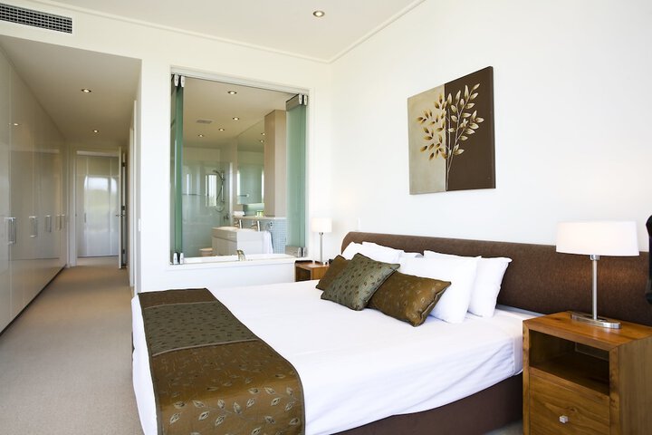 Room 3 of 80