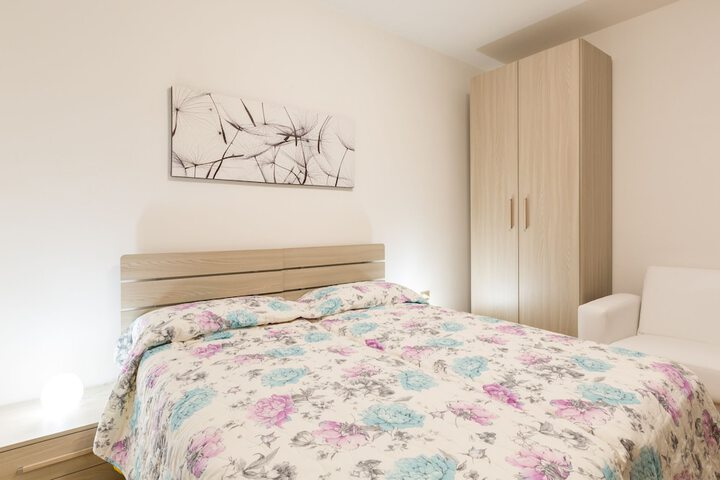 Room 3 of 26