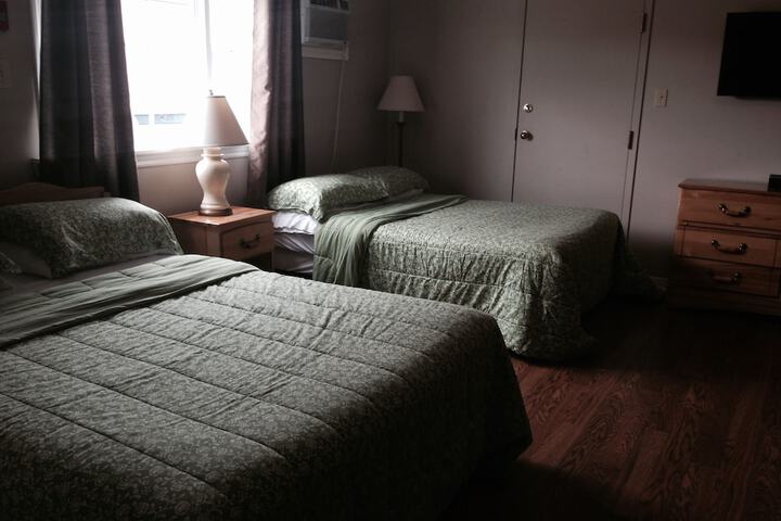 Room 3 of 63