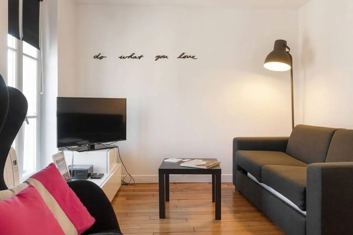 Room 3 of 20