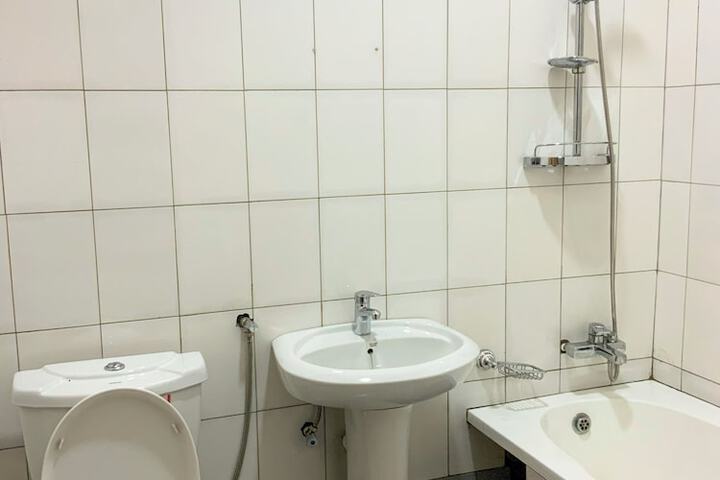 Room 9 of 226