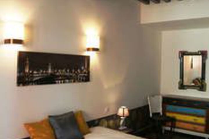 Room 34 of 73