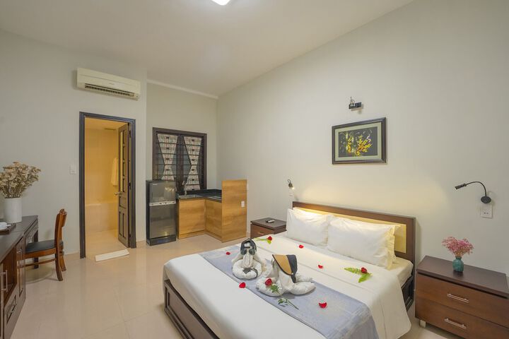 Room 18 of 77