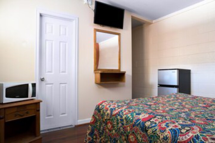 Room 34 of 43