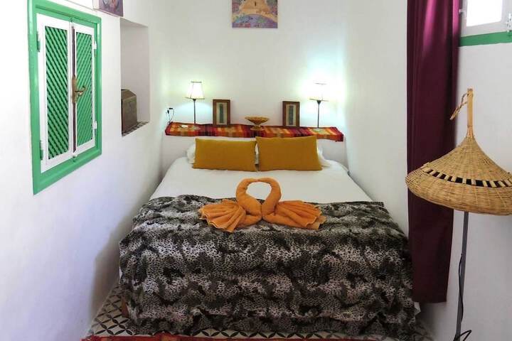 Room 3 of 57