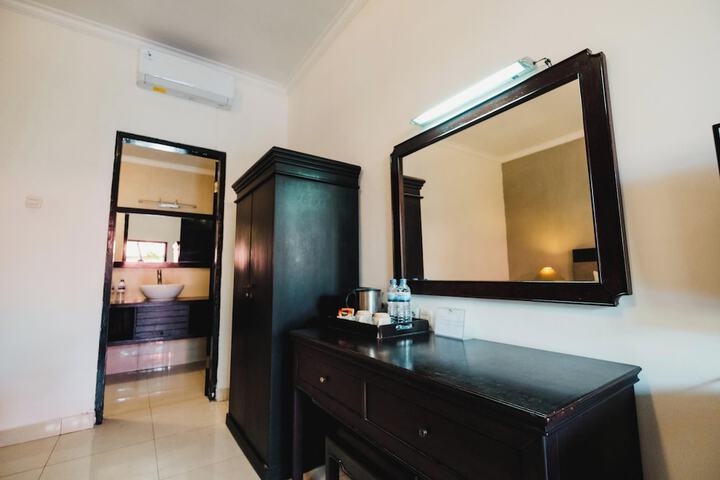 Room 25 of 132
