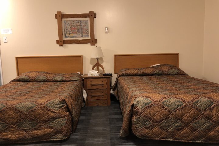 Room 11 of 28