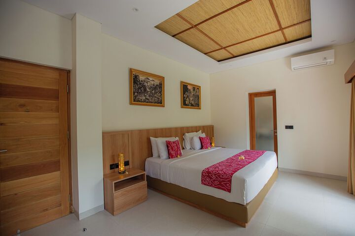 Room 12 of 49