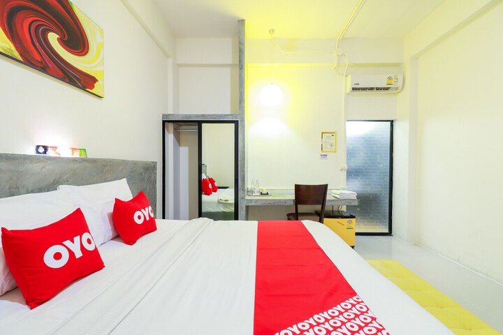 Room 11 of 29