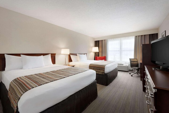 Room 8 of 30