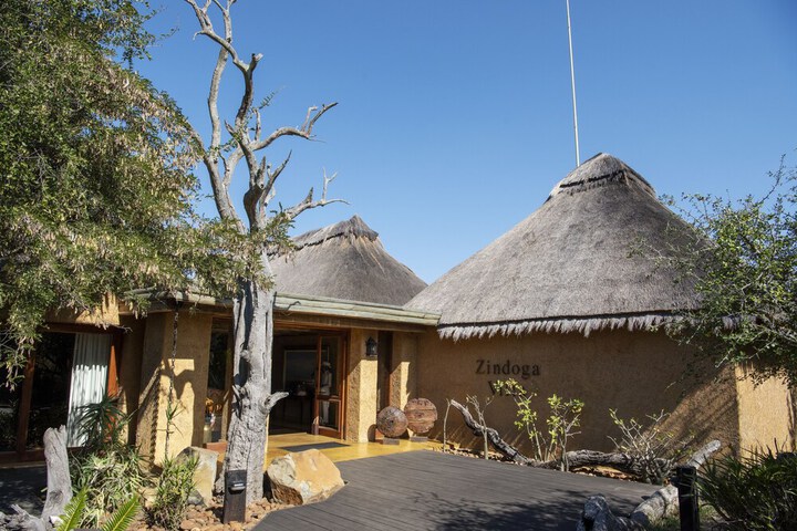 Hotel Exterior 136 of 137