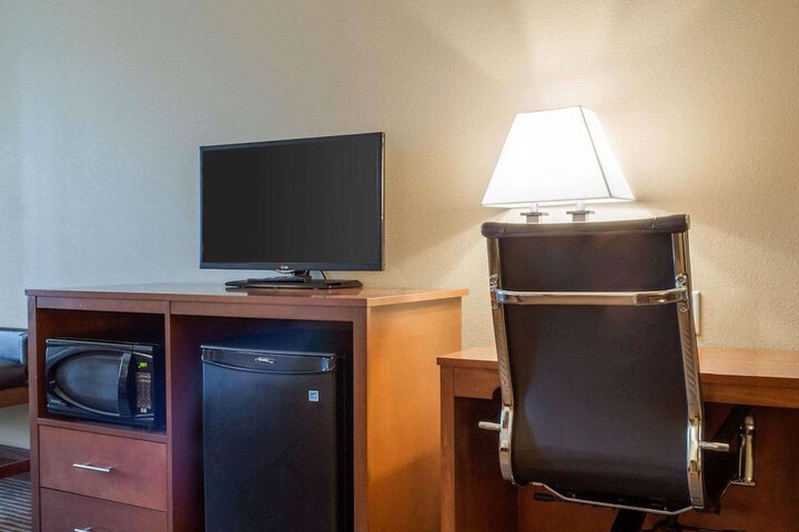 Room 14 of 32