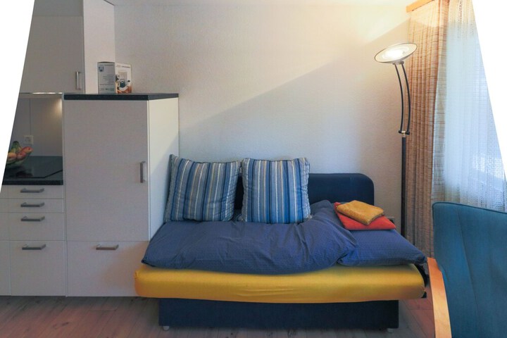 Room 9 of 169