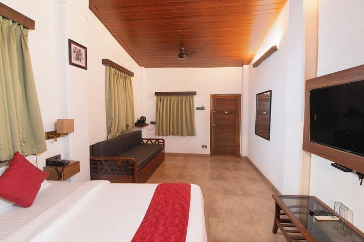 Room 12 of 22