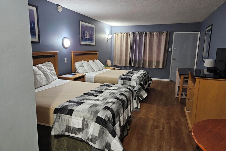 Room 3 of 4