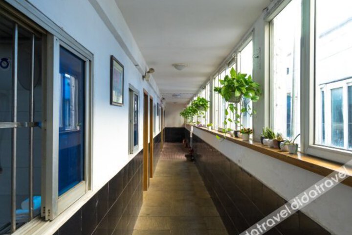 General 2 of 8